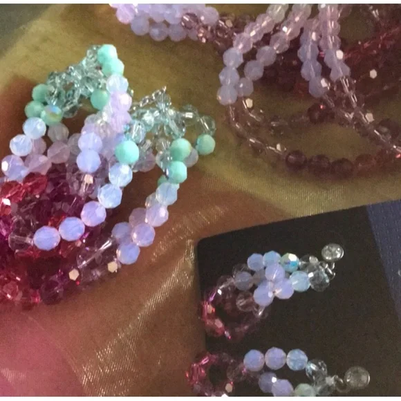 Rare Authentic Swarovski Elegant Multicolor Beaded Necklace and Earring Set. 🎄 - Picture 5 of 8